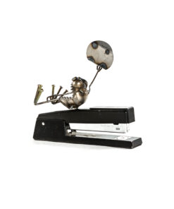 Alternative view of Staple Wrangler