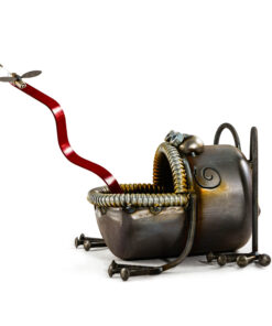 Alternative view of Small Frog With Plug Bug