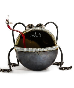 Alternative view of Large Frog With Plug Bug